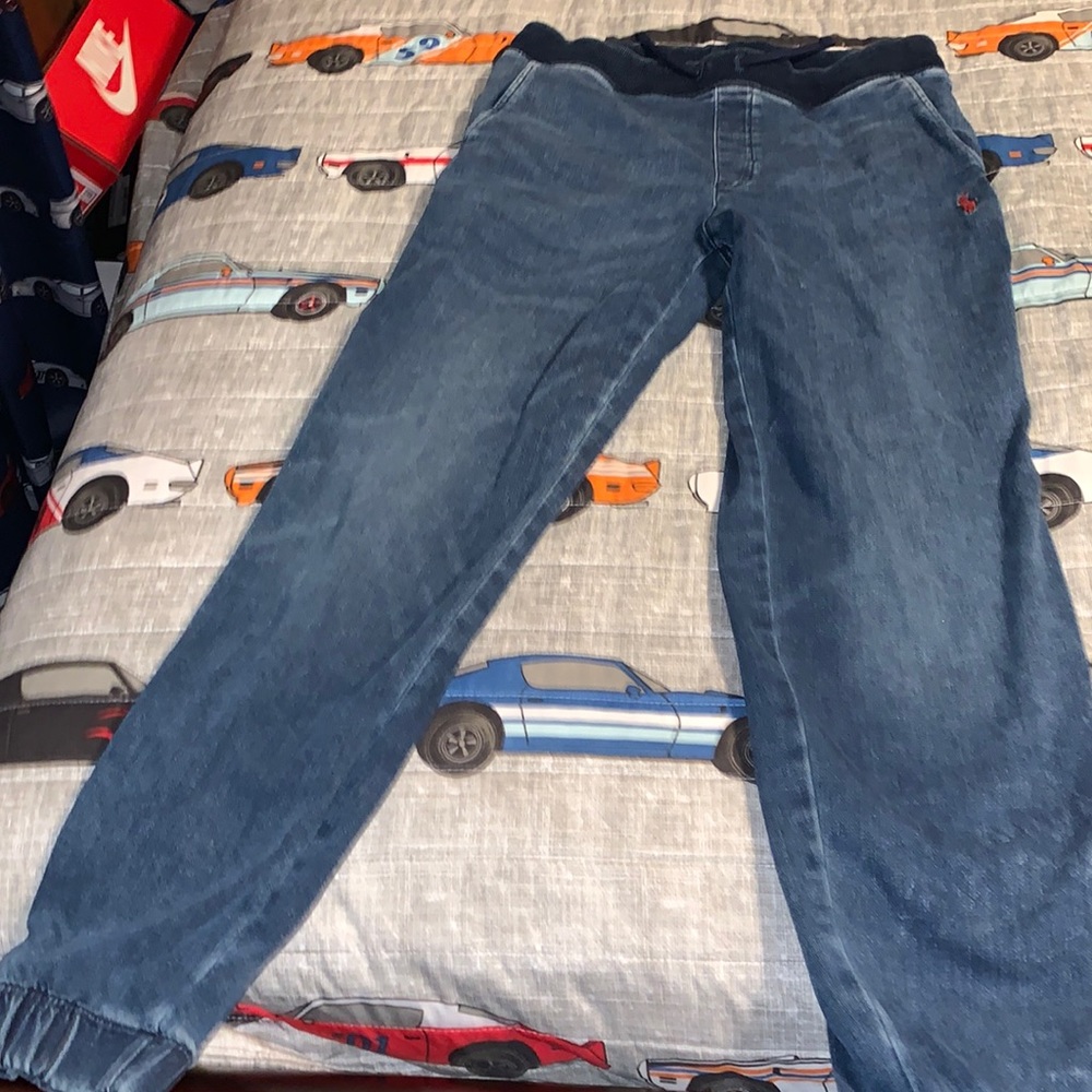 Kids stretch waist jeans with fitted bottom